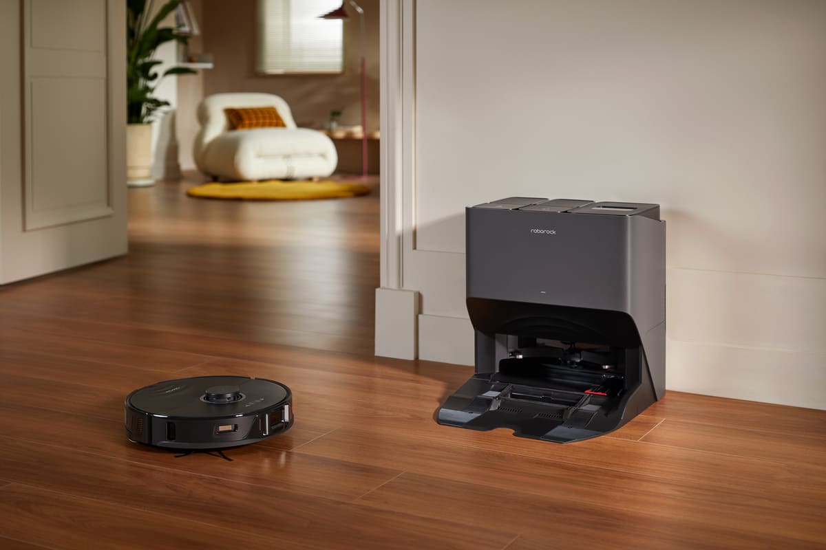 Vận chuyển robot hút bụi từ Canada về Việt Nam – Giải pháp tiện lợi, tiết kiệm