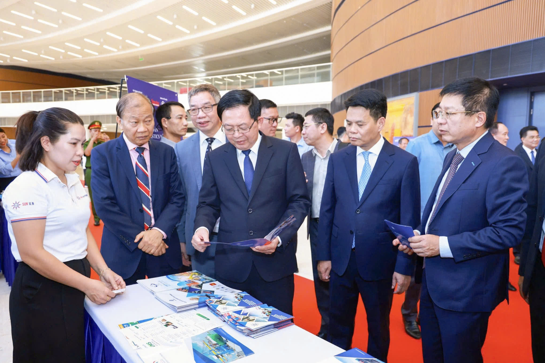 Diễn Đàn Logistics Vùng Đồng Bằng Sông Hồng 2026: Hải Phòng Được Kỳ Vọng Giữ Vai Trò Gì?