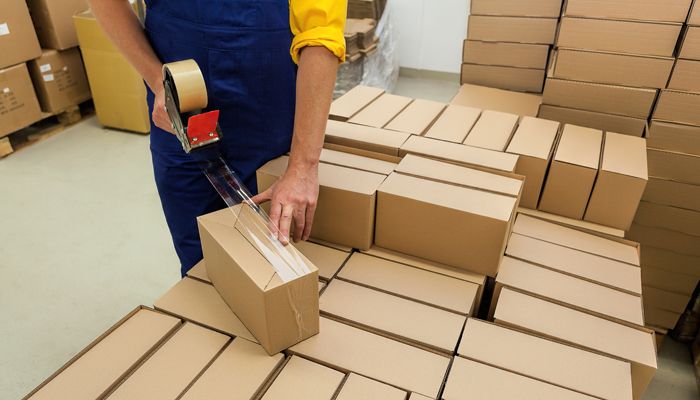 Người Việt Ở Canada Thường Gửi Gì Về Việt Nam Làm Quà?